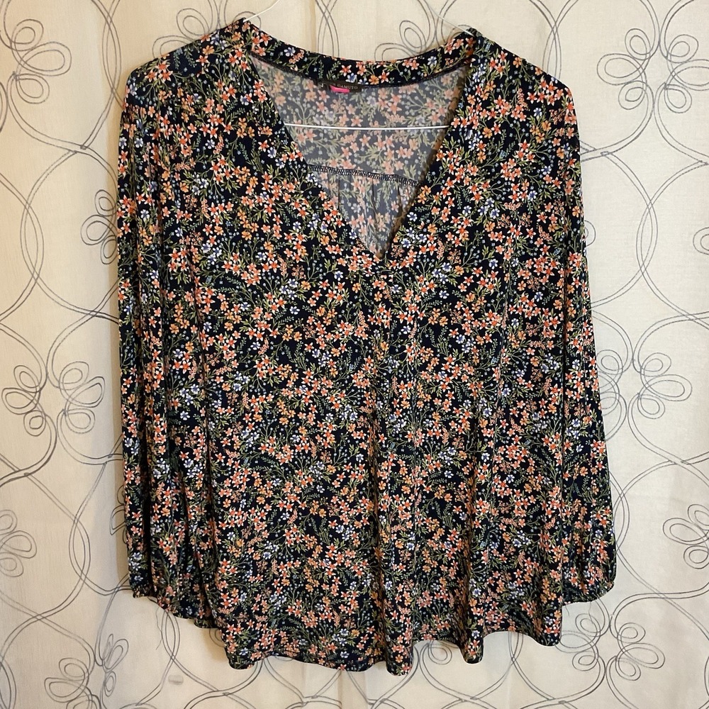 Women's Vince Camuto Navy Floral 3/4 Sleeve V-Neck‎ Size XL